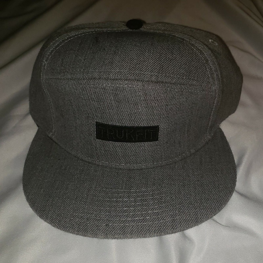 TrukFit mens 100% Authentic Adjustable Strapback Gray logo‎ camper hat